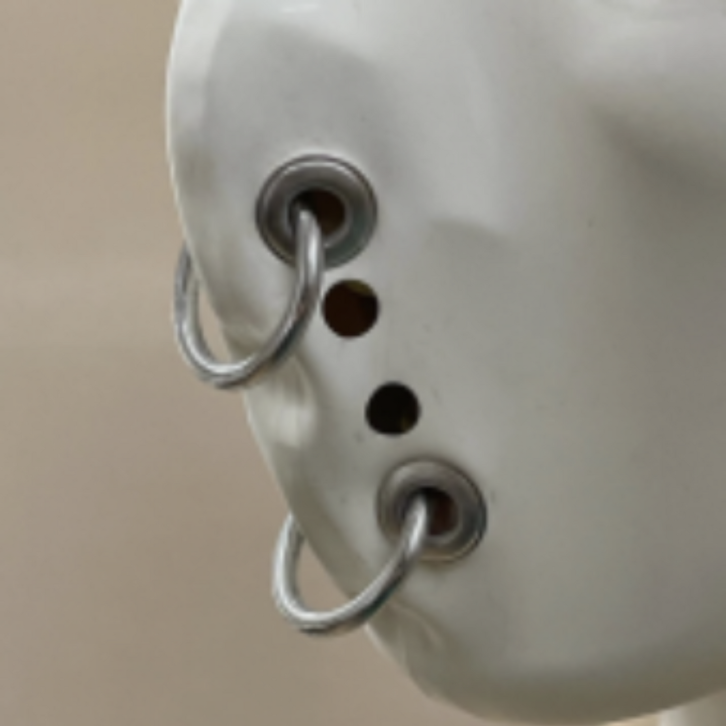 Masque en latex « Deux Anneaux »